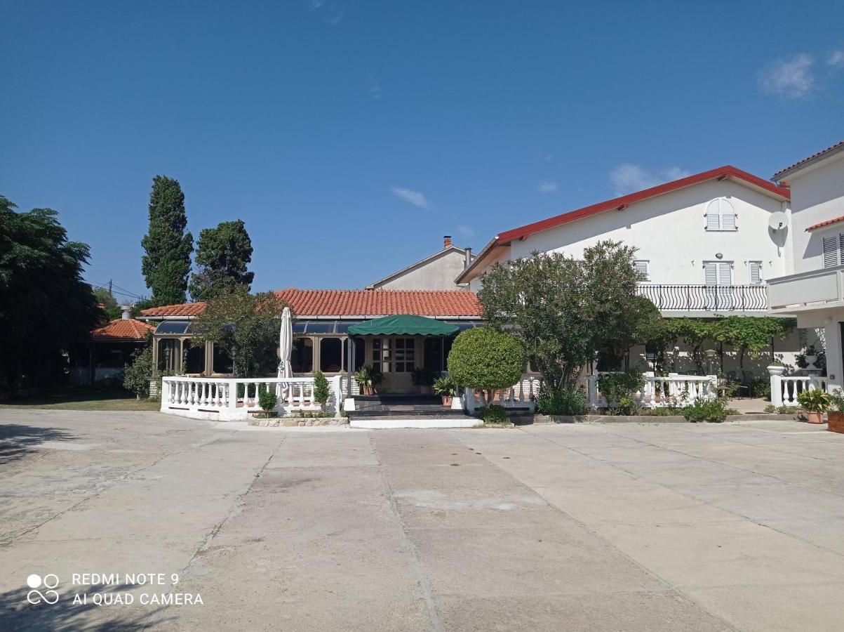 Apartment-Rooms Preka Palit ภายนอก รูปภาพ