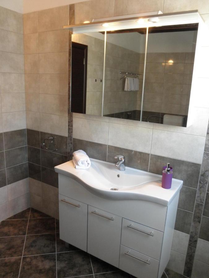 Apartment-Rooms Preka Palit ภายนอก รูปภาพ