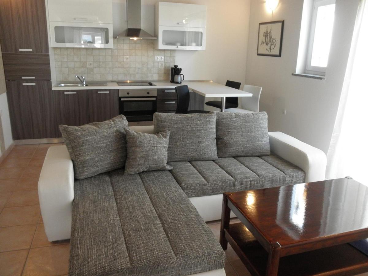 Apartment-Rooms Preka Palit ภายนอก รูปภาพ