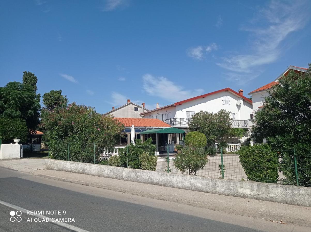 Apartment-Rooms Preka Palit ภายนอก รูปภาพ