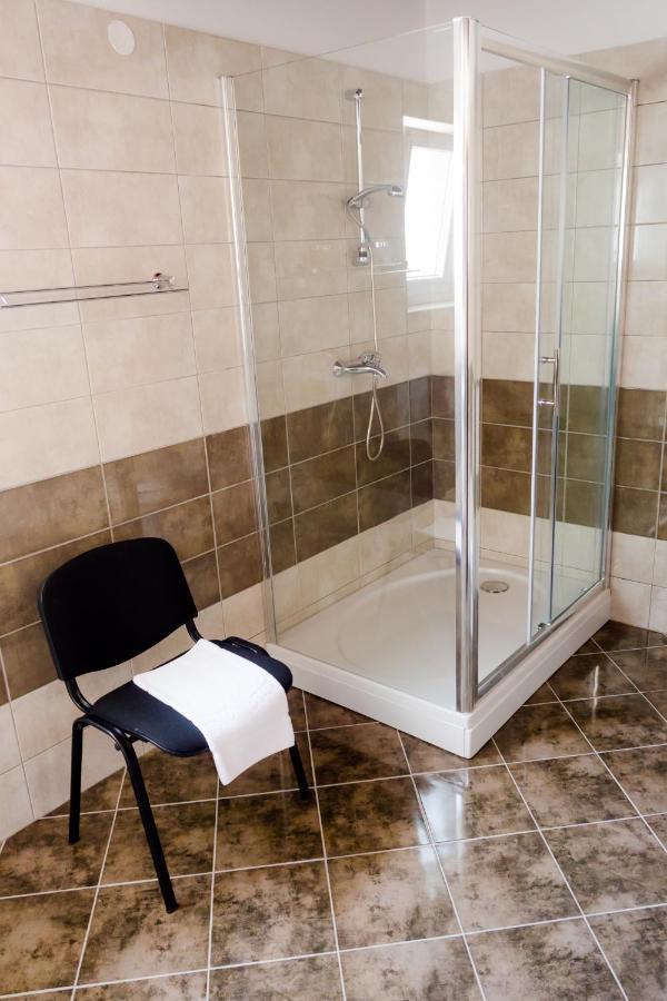 Apartment-Rooms Preka Palit ภายนอก รูปภาพ