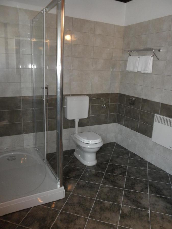 Apartment-Rooms Preka Palit ภายนอก รูปภาพ