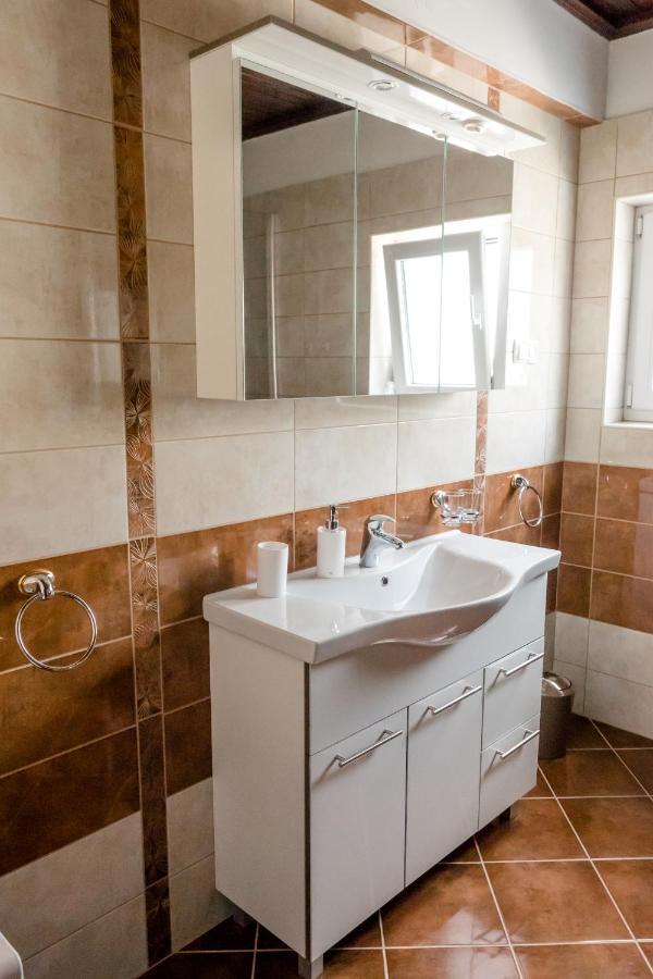 Apartment-Rooms Preka Palit ภายนอก รูปภาพ