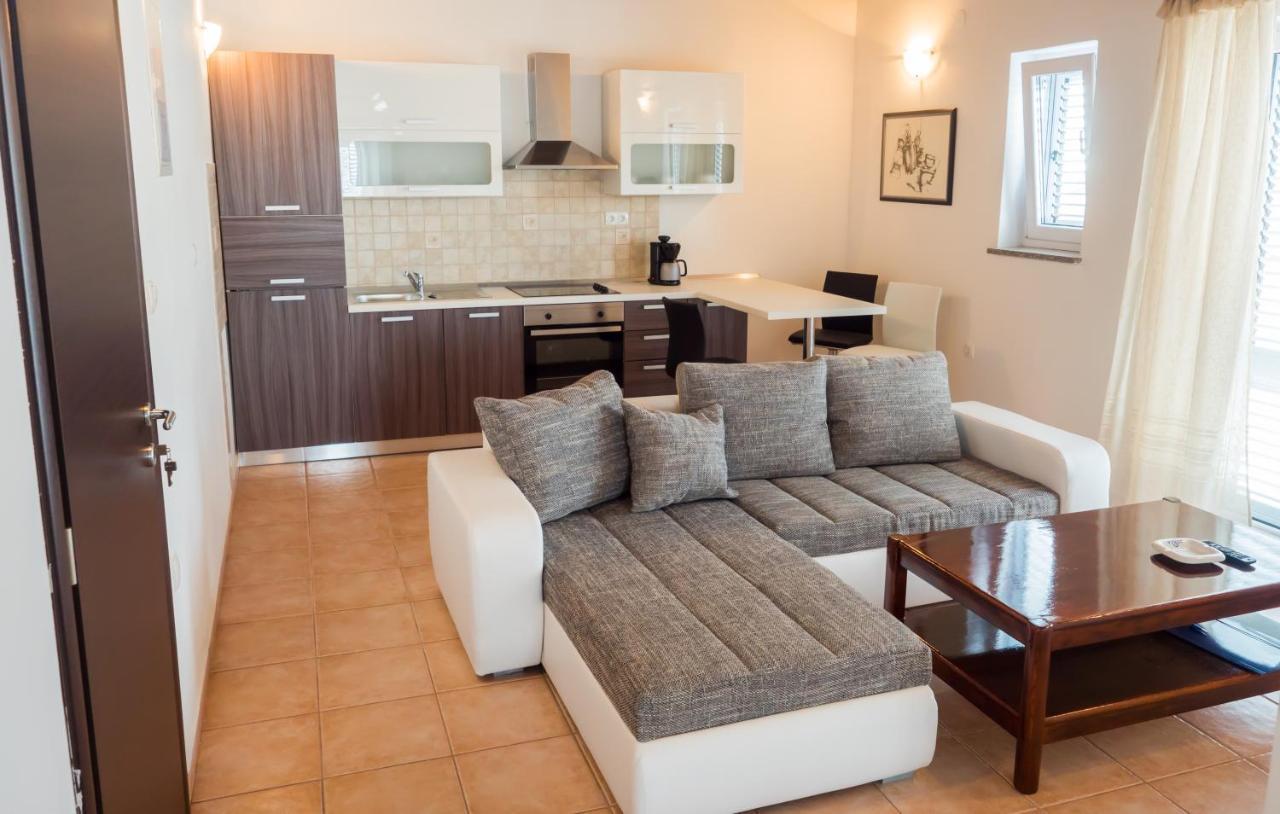Apartment-Rooms Preka Palit ภายนอก รูปภาพ