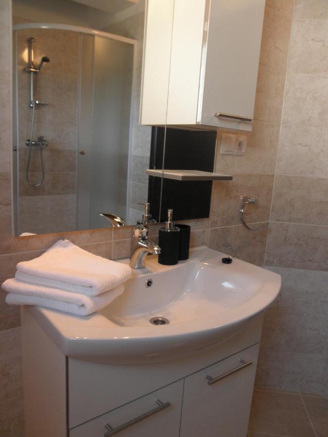 Apartment-Rooms Preka Palit ภายนอก รูปภาพ